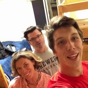 Meet your Posher, Thomas